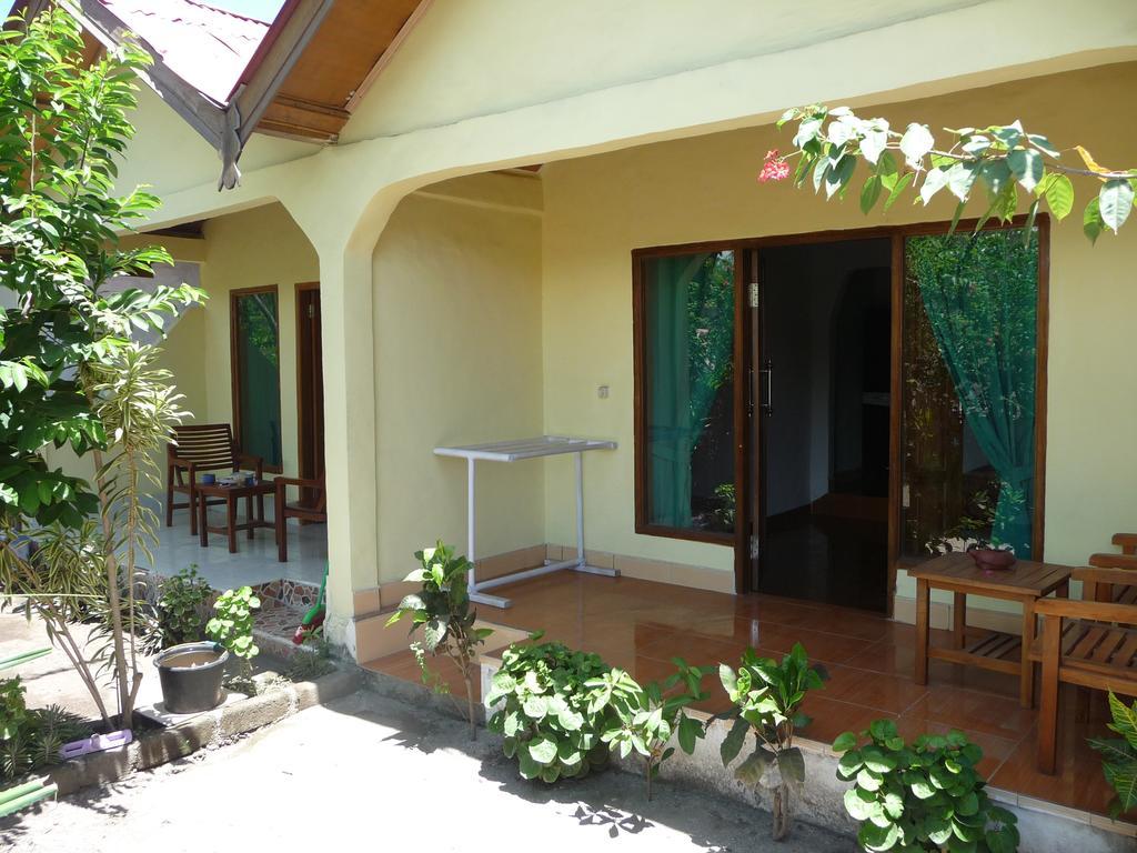 Aura Guest House Gili Air Exterior foto