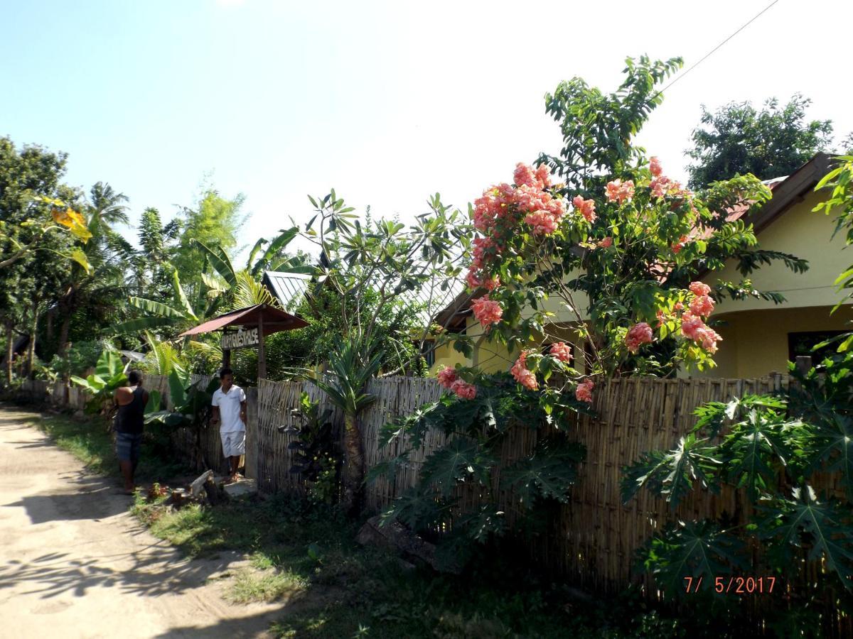 Aura Guest House Gili Air Exterior foto
